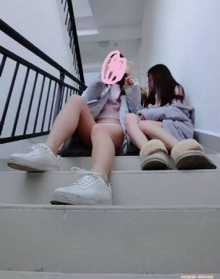 女闺蜜鞋袜调教女虐女_BD在线观看电视
